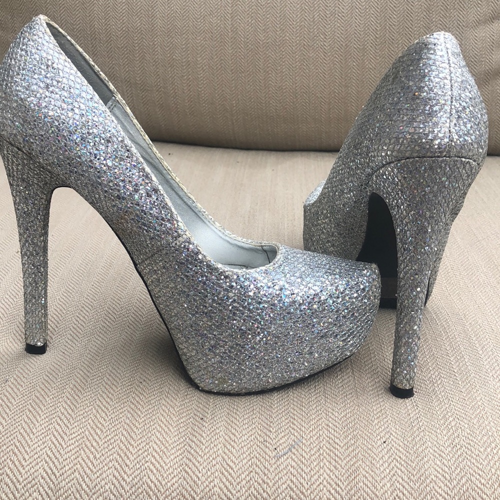 High platform heels - Picture 6 of 7